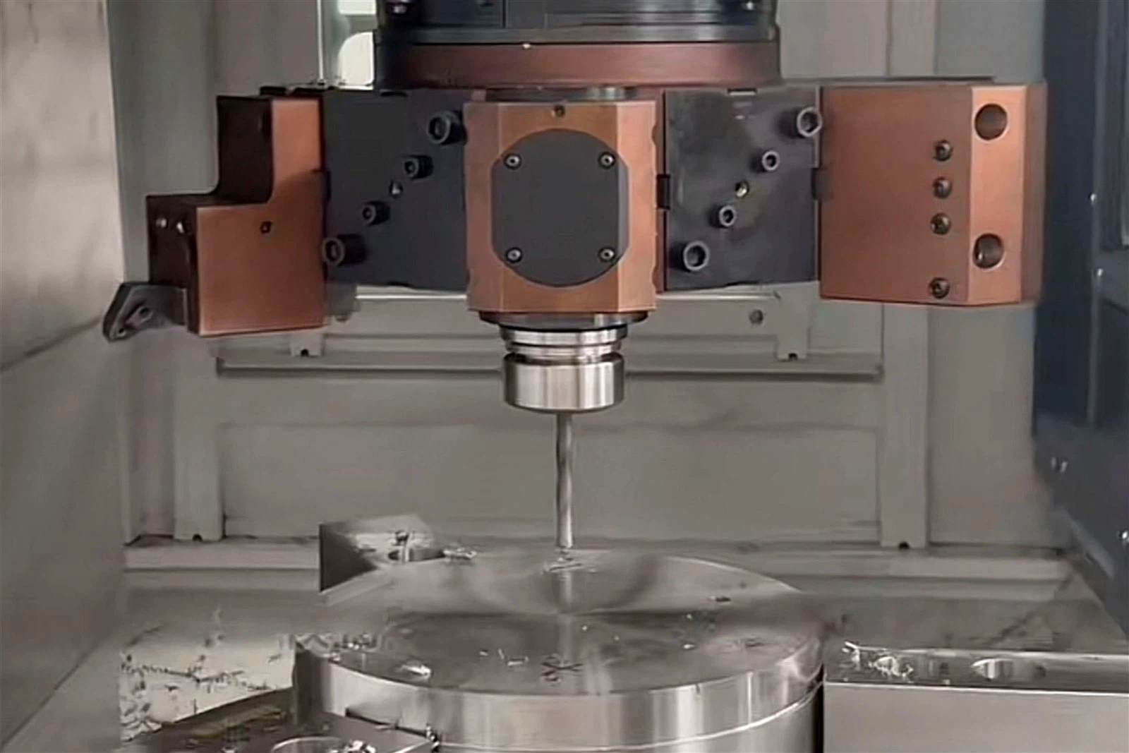Fast cutting on CNC lathes Fast cutting on CNC lathes